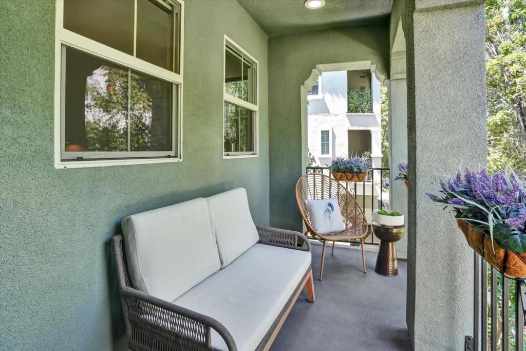 Image 12 of property listing at 39 Bassett Street, San Jose, CA 95110