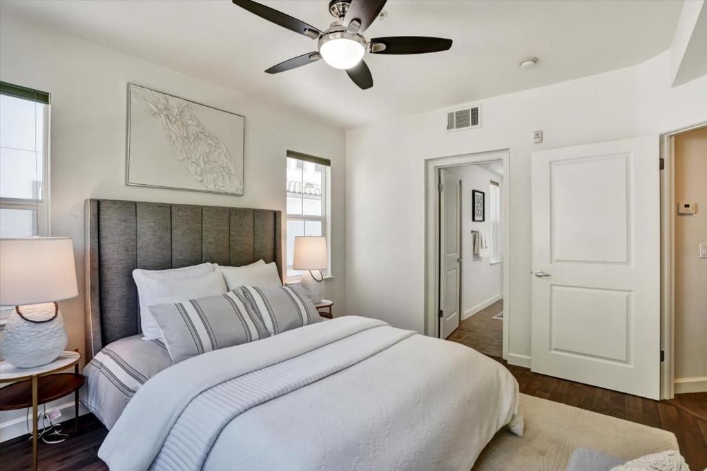 Image 15 of property listing at 39 Bassett Street, San Jose, CA 95110