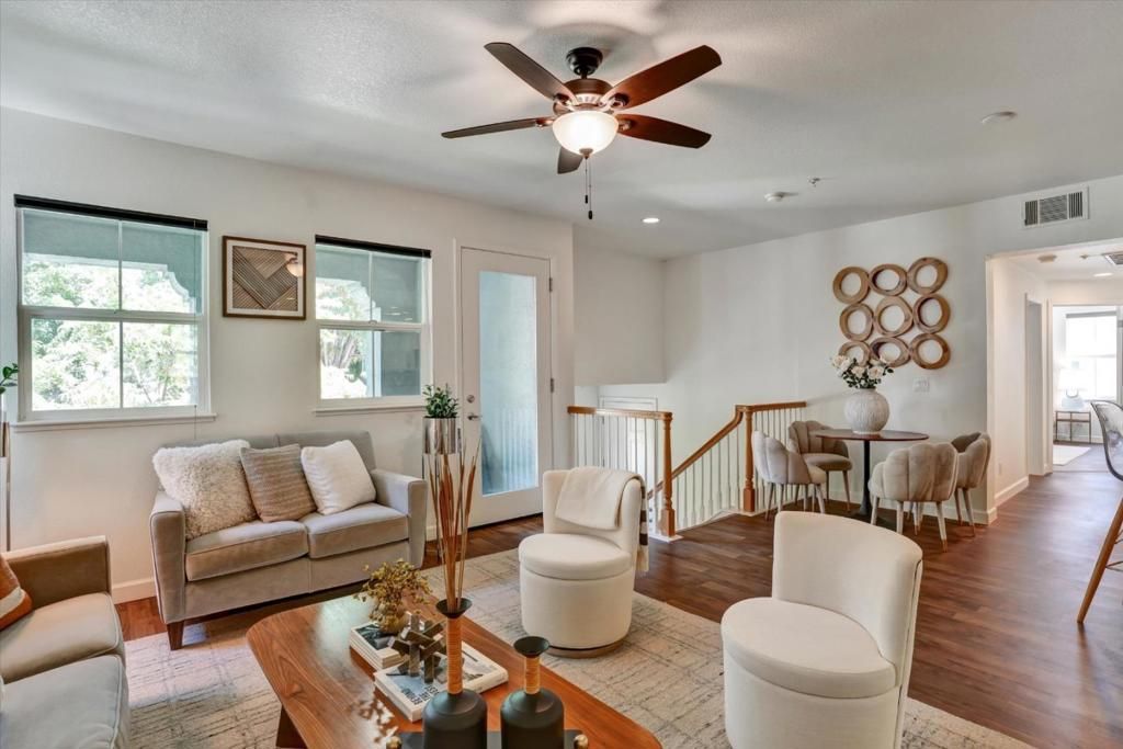 Image 9 of property listing at 39 Bassett Street, San Jose, CA 95110