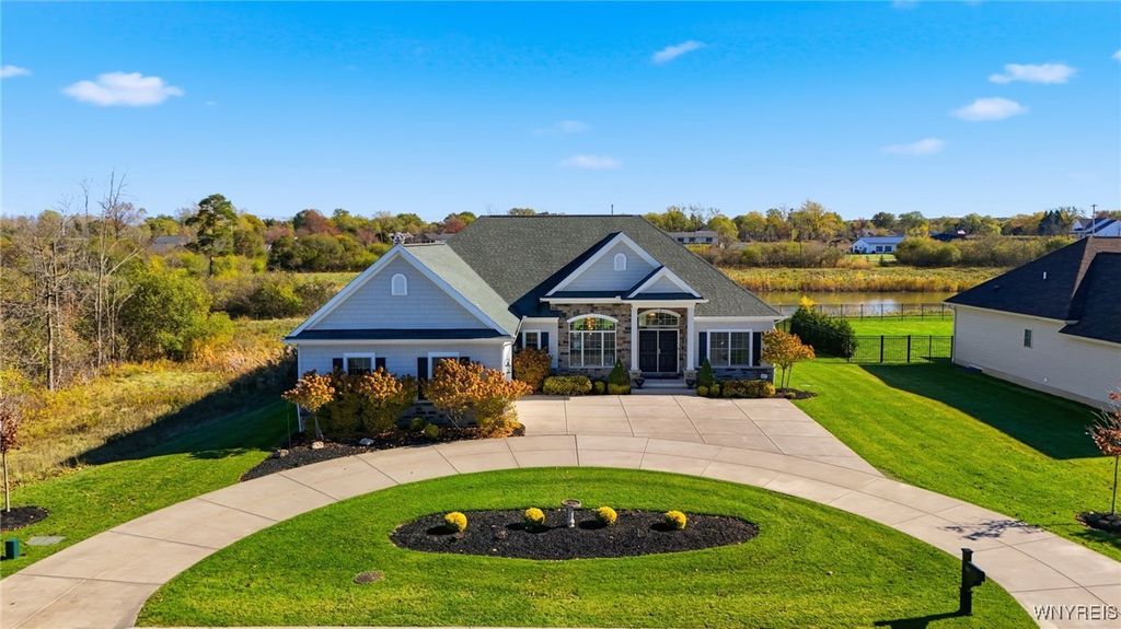 5121 Anfield Road, Clarence, NY 14221