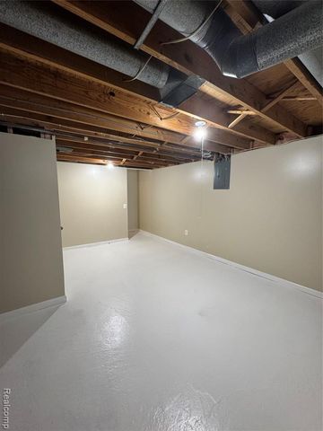 39547 Heatherheath Drive, Clinton Township, MI 48038