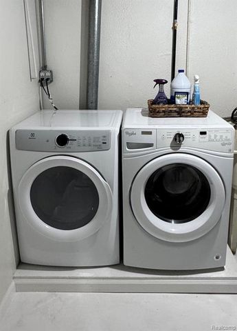 39547 Heatherheath Drive, Clinton Township, MI 48038