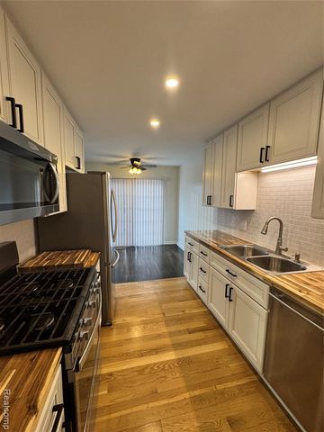 39547 Heatherheath Drive, Clinton Township, MI 48038