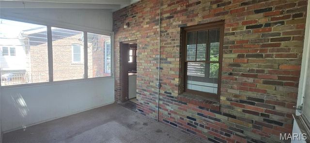 7330 Shaftesbury Avenue, St Louis, MO 63130