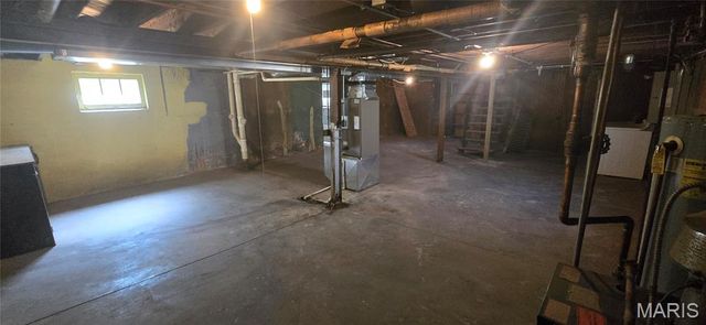 7330 Shaftesbury Avenue, St Louis, MO 63130