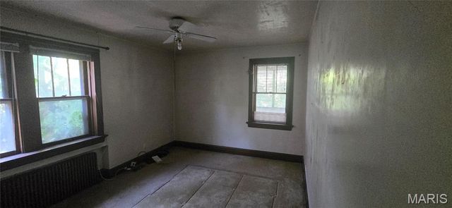7330 Shaftesbury Avenue, St Louis, MO 63130