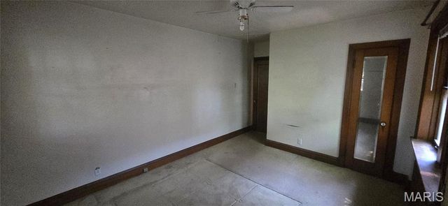 7330 Shaftesbury Avenue, St Louis, MO 63130