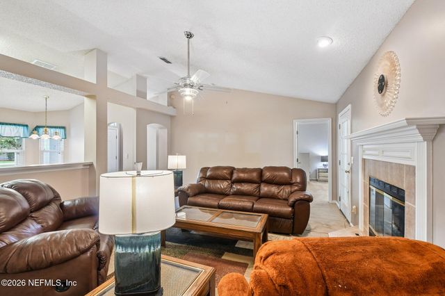 1512 IRISHWOOD Court, Middleburg, FL 32068
