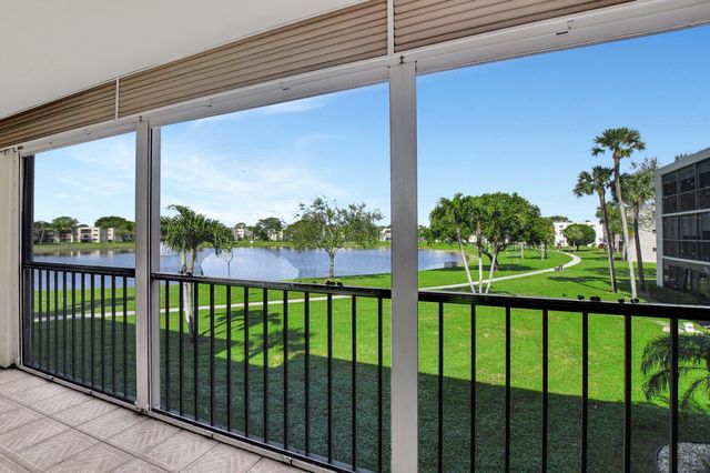5340 Las Verdes Circle 208, Delray Beach, FL 33484