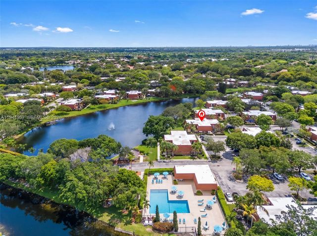 9977 NW 6th Ct 9977, Plantation, FL 33324