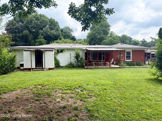 708 Grant Ave, Lyndon, KY 40222