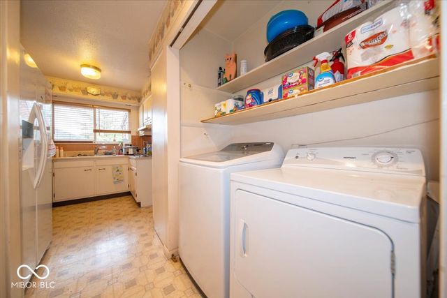 21 S Dawn Drive, Franklin, IN 46131