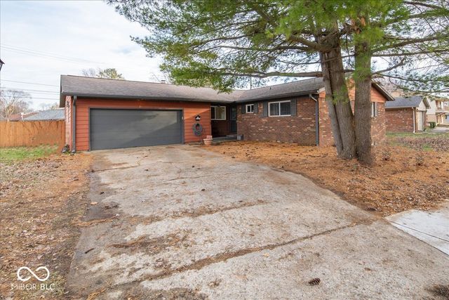 21 S Dawn Drive, Franklin, IN 46131