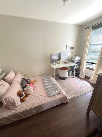 726 S Jefferson Street, Woodstock, IL 60098