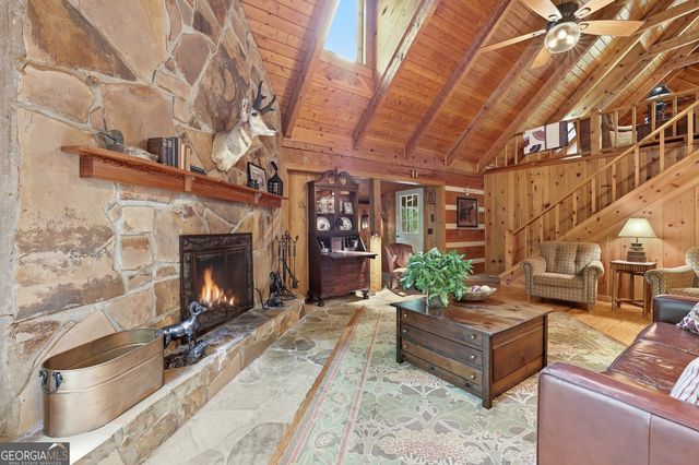 320 Sweetwater Drive, Clarkesville, GA 30523