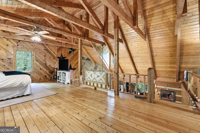 320 Sweetwater Drive, Clarkesville, GA 30523