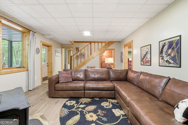 320 Sweetwater Drive, Clarkesville, GA 30523