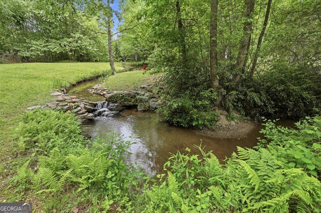 320 Sweetwater Drive, Clarkesville, GA 30523