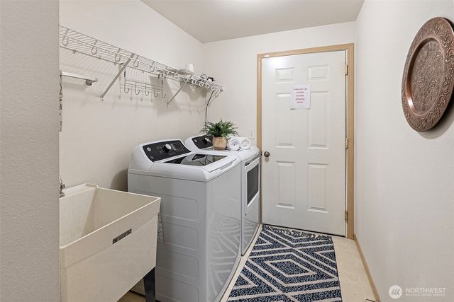 5560 NW Millglade Lane, Bremerton, WA 98312