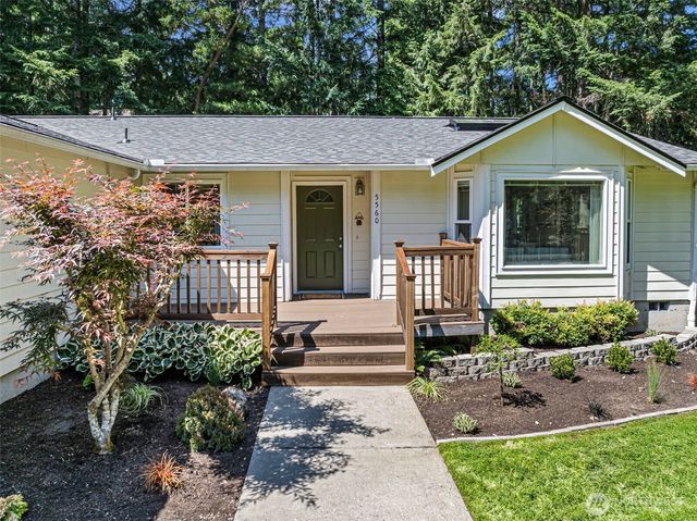 5560 NW Millglade Lane, Bremerton, WA 98312