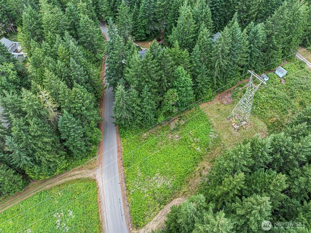 5560 NW Millglade Lane, Bremerton, WA 98312