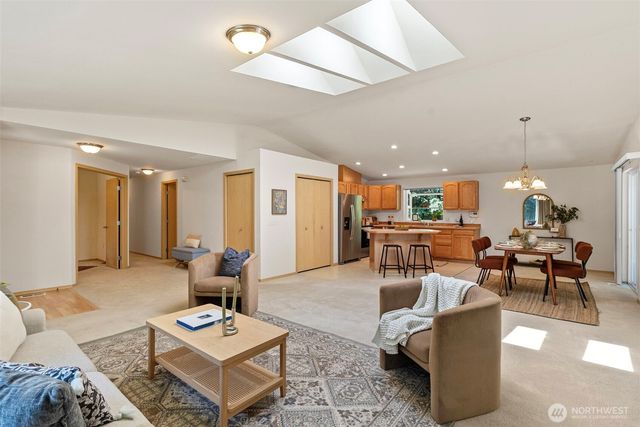 5560 NW Millglade Lane, Bremerton, WA 98312