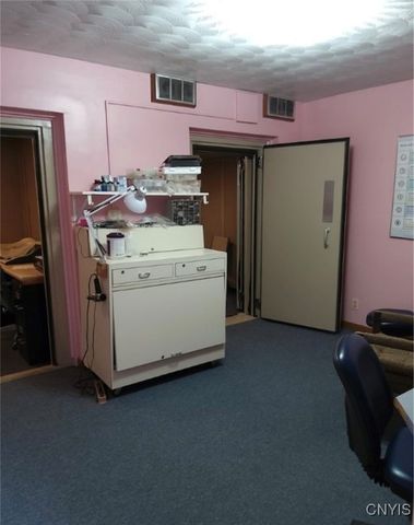 624 Black River Boulevard North, Rome-inside, NY 13440