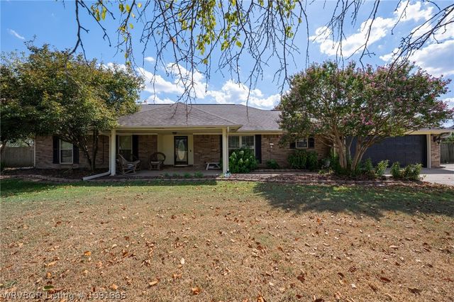 403 Fine Ranch Drive, Alma, AR 72921