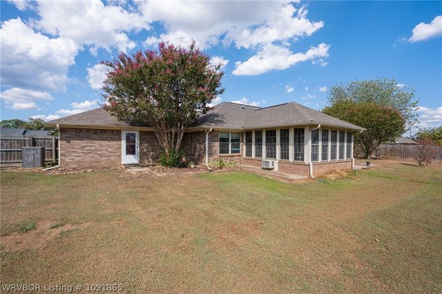 403 Fine Ranch Drive, Alma, AR 72921