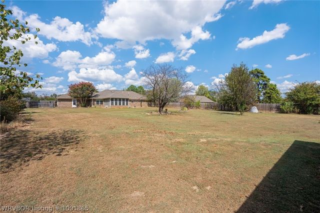 403 Fine Ranch Drive, Alma, AR 72921