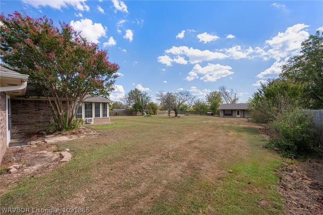 403 Fine Ranch Drive, Alma, AR 72921