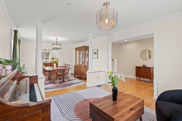 12 Poplar Hill Cir, Merrimac, MA 01860