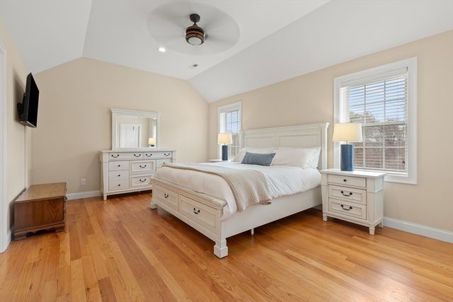 12 Poplar Hill Cir, Merrimac, MA 01860