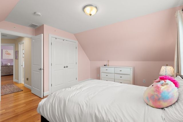 12 Poplar Hill Cir, Merrimac, MA 01860