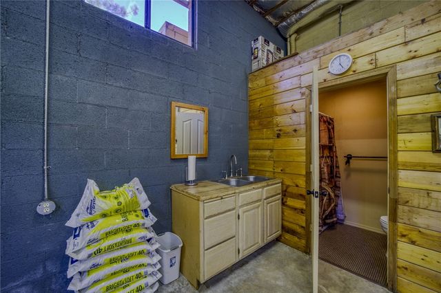 6723 E Knob Hill Drive, Kingman, AZ 86401