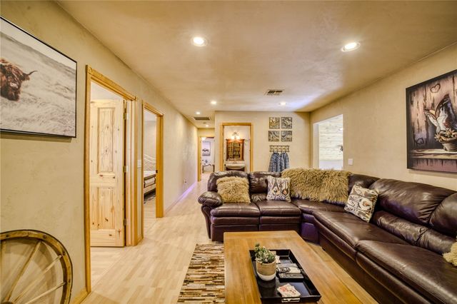 6723 E Knob Hill Drive, Kingman, AZ 86401