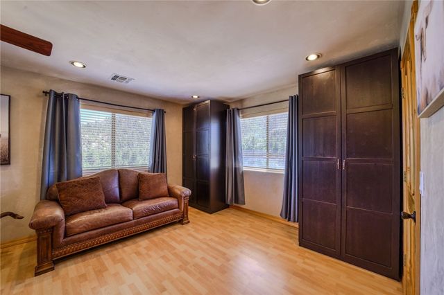 6723 E Knob Hill Drive, Kingman, AZ 86401