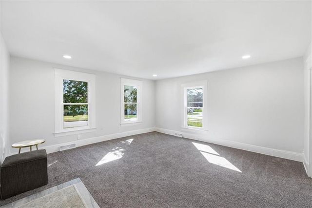 430 E Loula Street, Olathe, KS 66061