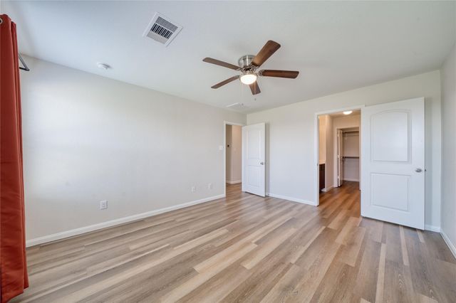 5735 Rainbow Road, Cove, TX 77523