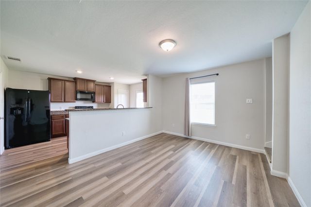5735 Rainbow Road, Cove, TX 77523