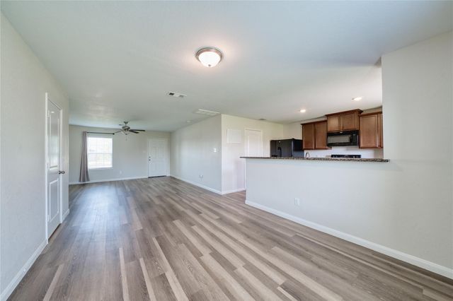 5735 Rainbow Road, Cove, TX 77523