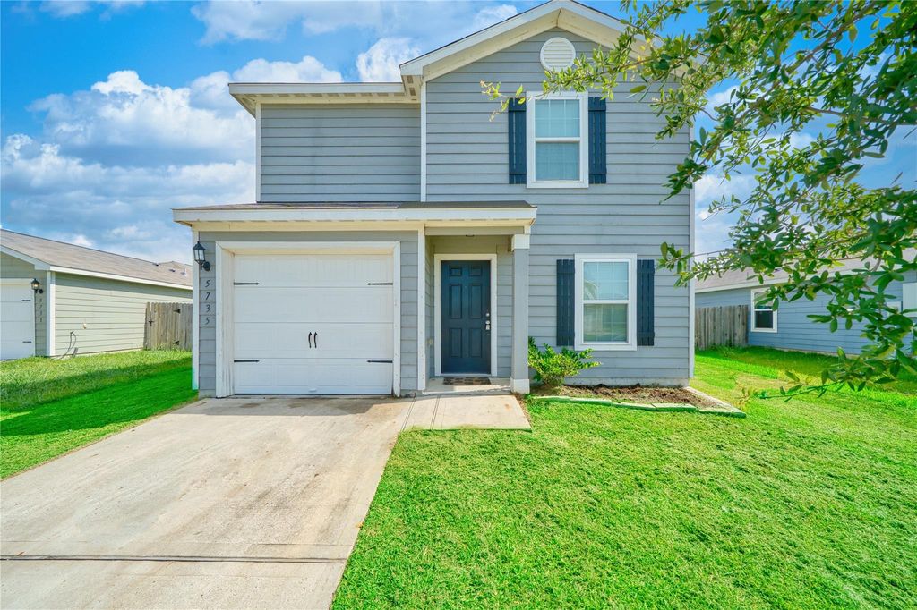 5735 Rainbow Road, Cove, TX 77523