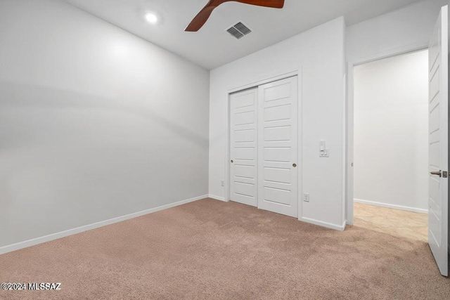 10623 N Iron Peak Drive, Tucson, AZ 85742