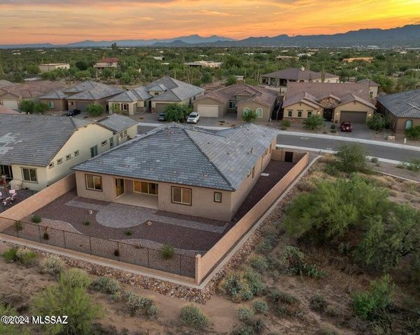 10623 N Iron Peak Drive, Tucson, AZ 85742