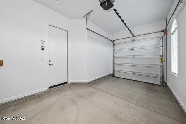 10623 N Iron Peak Drive, Tucson, AZ 85742