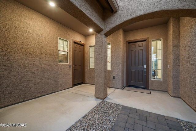 10623 N Iron Peak Drive, Tucson, AZ 85742
