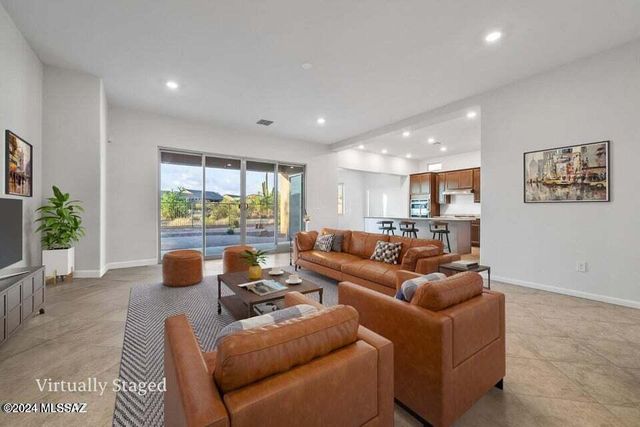 10623 N Iron Peak Drive, Tucson, AZ 85742