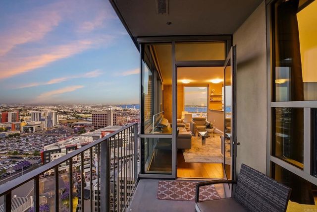 321 10Th Avenue 2107, San Diego, CA 92101