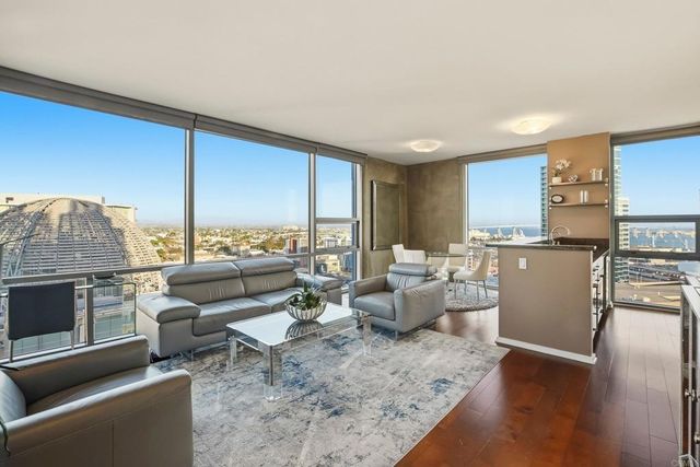321 10Th Avenue 2107, San Diego, CA 92101