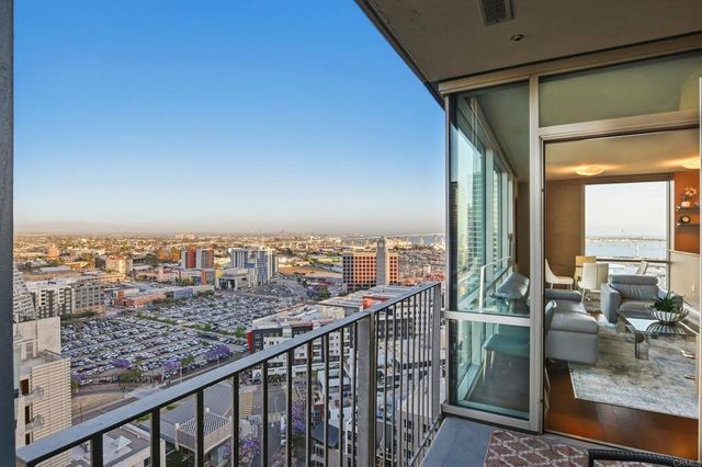 321 10Th Avenue 2107, San Diego, CA 92101